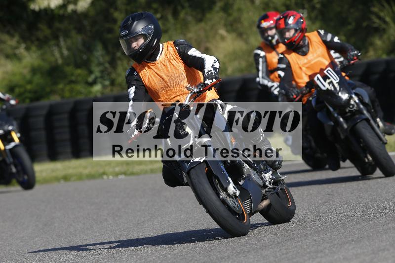 Archiv-2025/17 17.05.2025 PROMAX ADR/Gruppe gruen/unklar